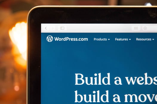 hubspot vs wordpress